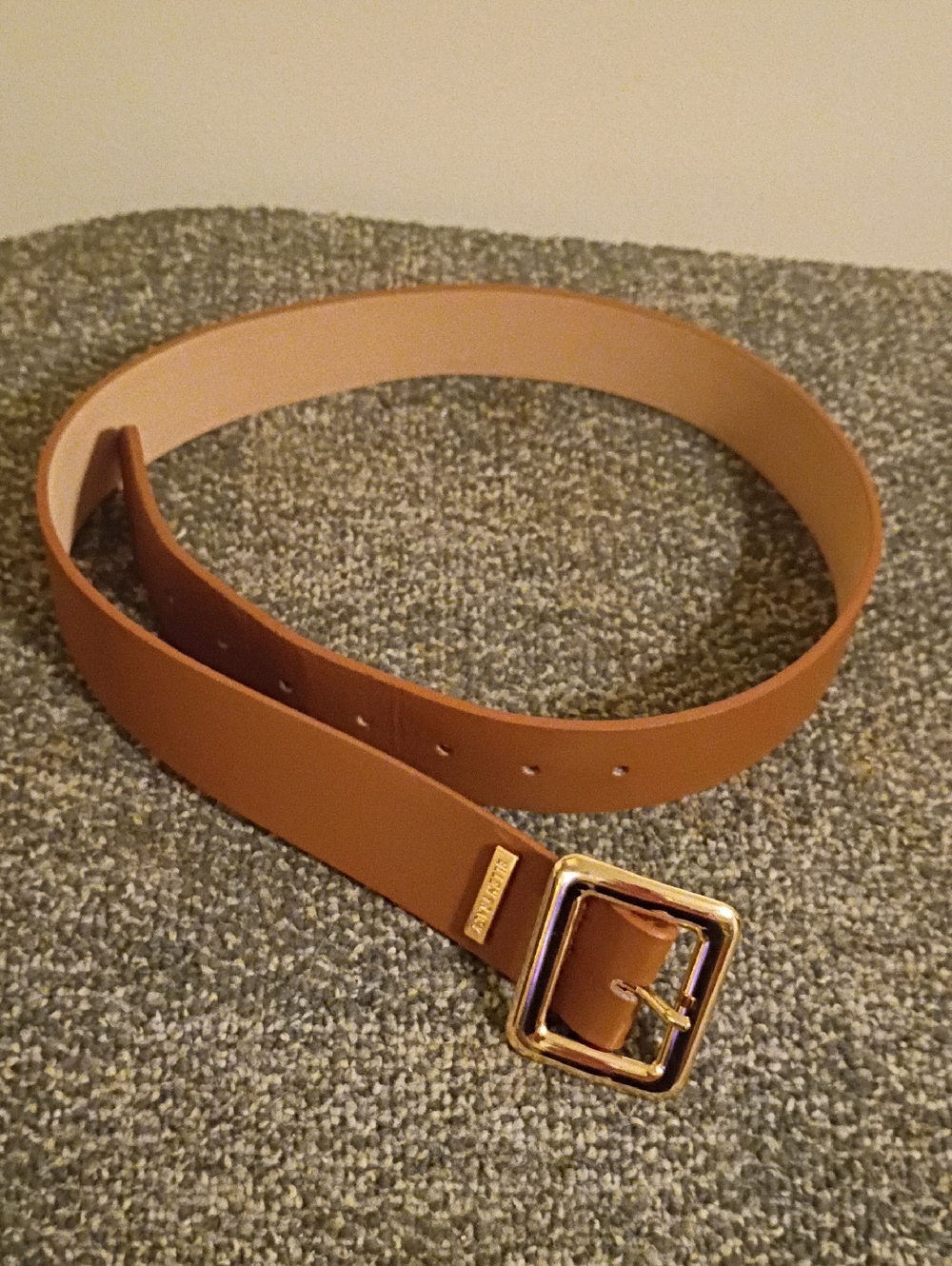 Women’s Ellen tracy Tan  Belt with Gold Buckle Size S/M